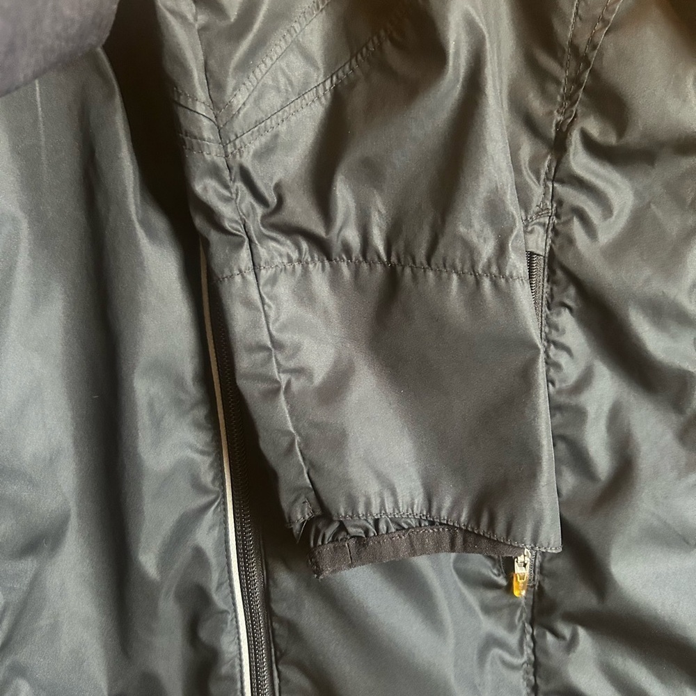 Nike+ FitDry Running Windbreaker Jacket - Picture 9 of 15